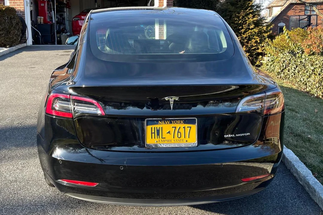 2018 Tesla Model 3 - Image 17 of 31