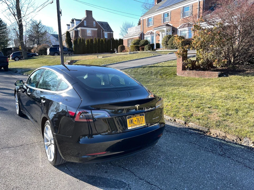 2018 Tesla Model 3 - Image 15 of 31