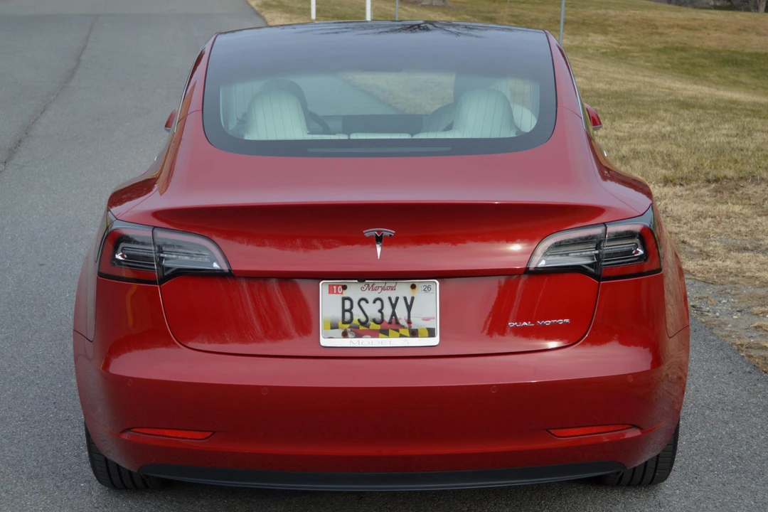 2018 Tesla Model 3 - Image 5 of 31