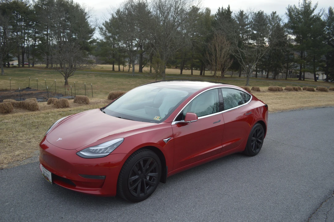 2018 Tesla Model 3 - Image 7 of 31
