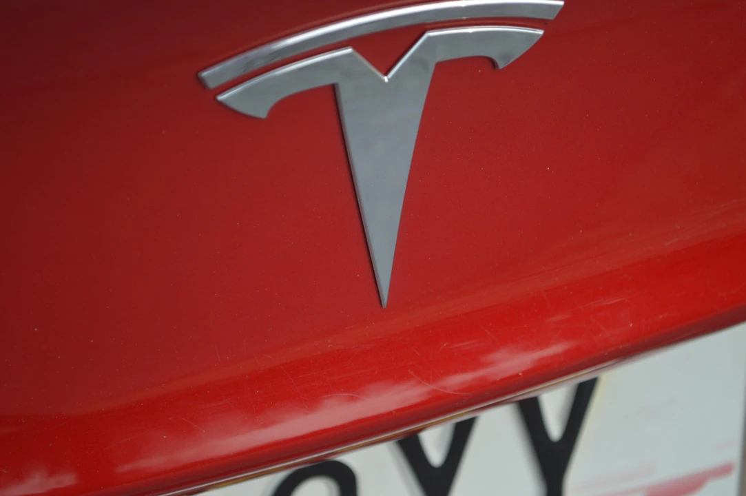 2018 Tesla Model 3 - Image 17 of 31