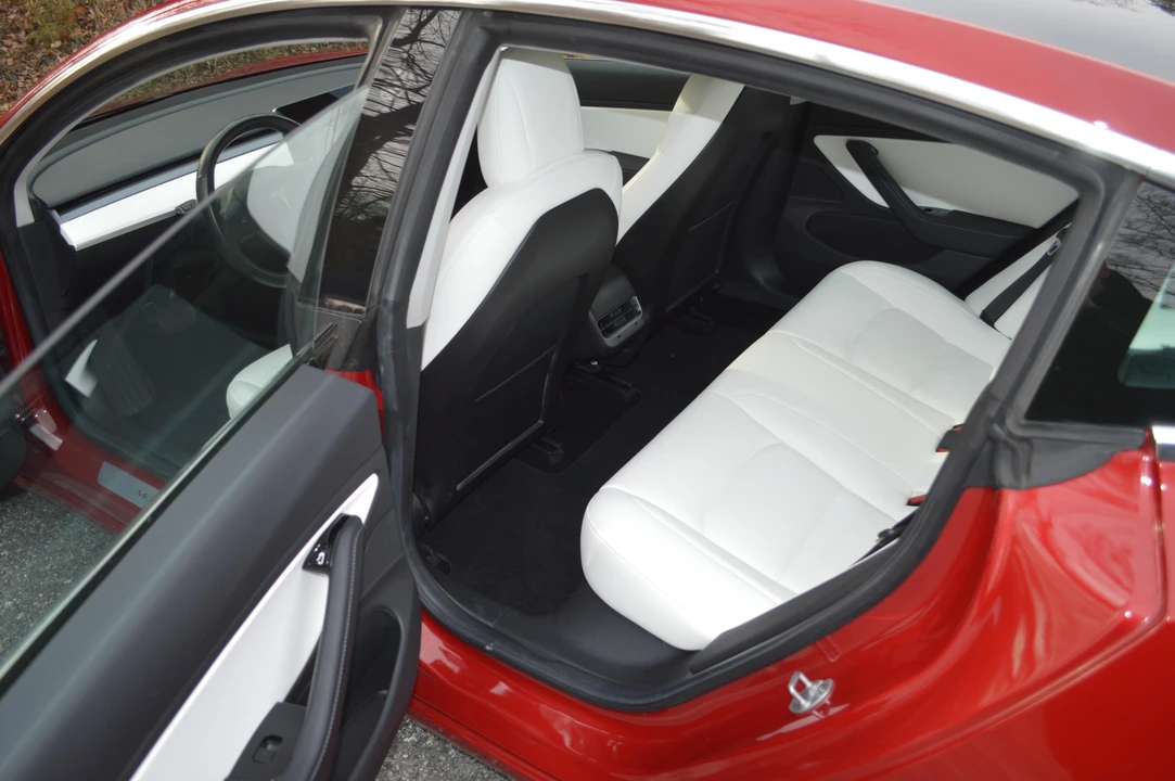2018 Tesla Model 3 - Image 31 of 31