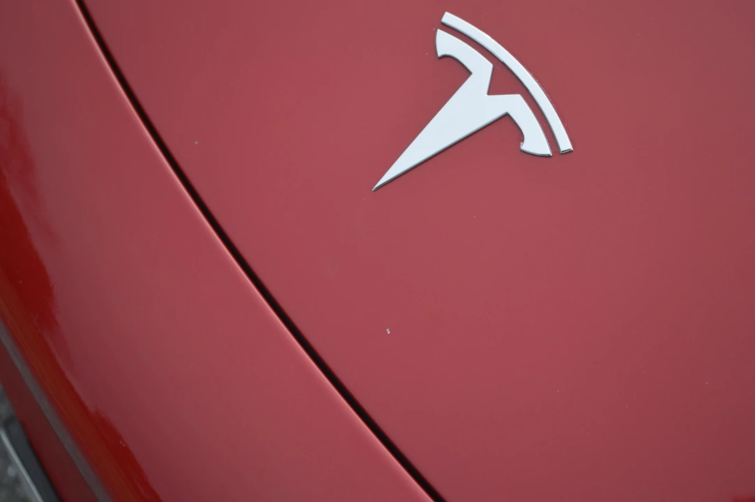 2018 Tesla Model 3 - Image 11 of 31