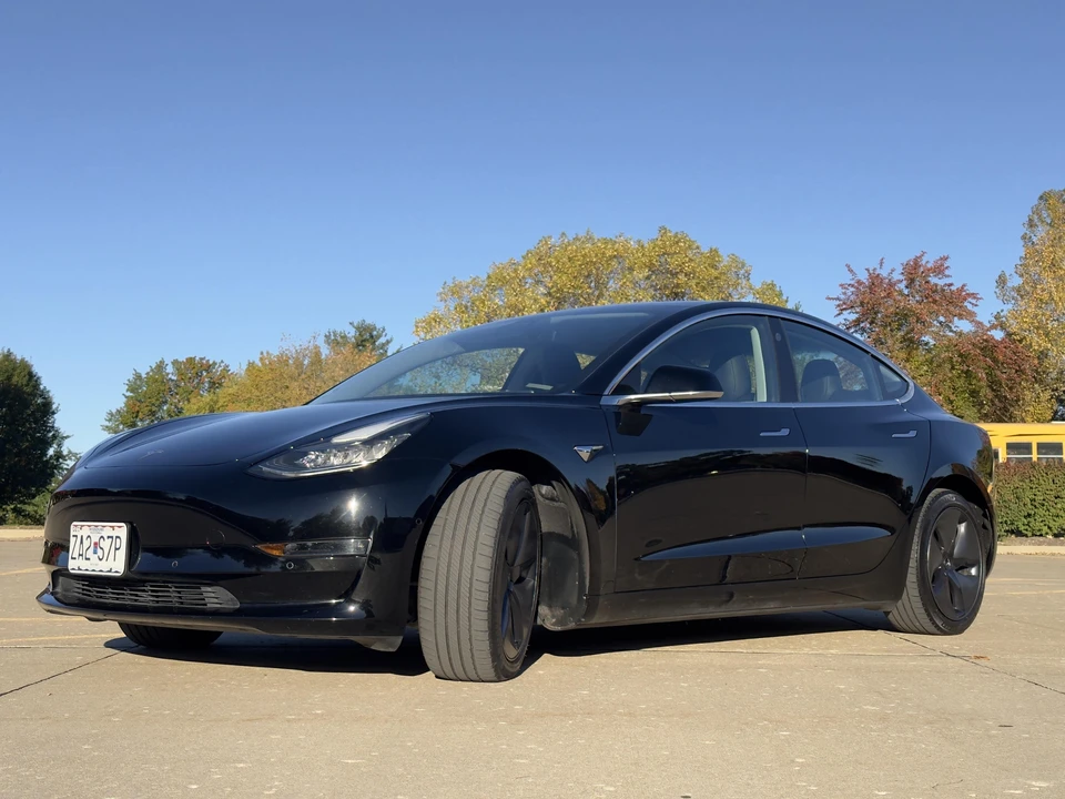 2018 Tesla Model 3 - Image 11 of 31