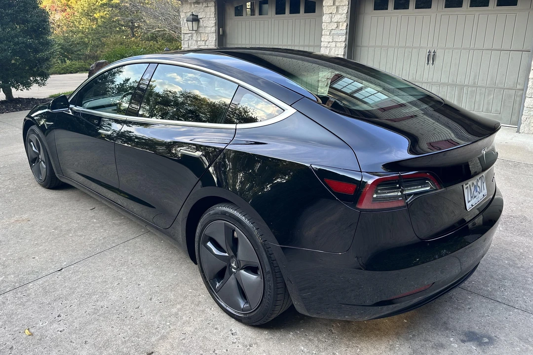 2018 Tesla Model 3 - Image 4 of 31