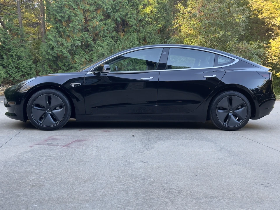 2018 Tesla Model 3 - Image 16 of 31