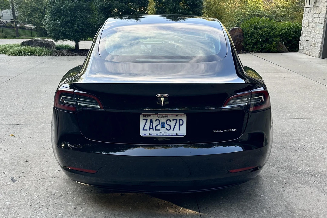 2018 Tesla Model 3 - Image 5 of 31