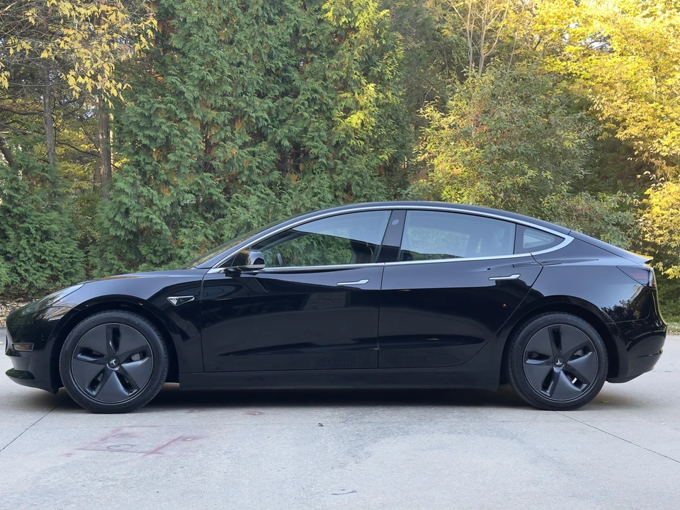2018 Tesla Model 3 - Image 17 of 31