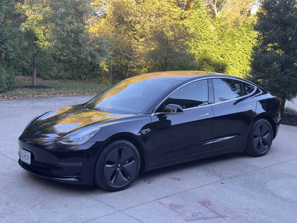 2018 Tesla Model 3 - Image 14 of 31