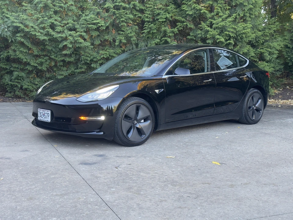 2018 Tesla Model 3 - Image 12 of 31