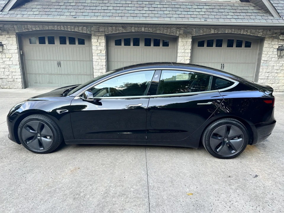 2018 Tesla Model 3 - Image 19 of 31