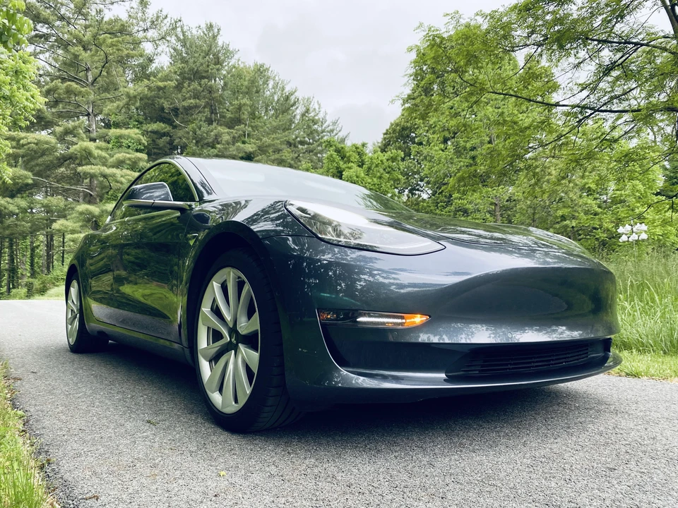 2018 Tesla Model 3 - Image 28 of 31