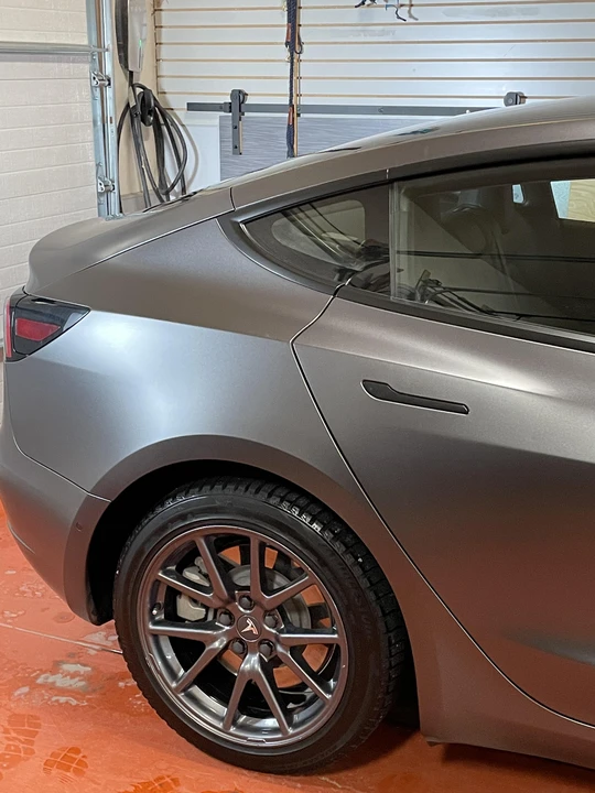 2018 Tesla Model 3 Performance - Image 24 of 31