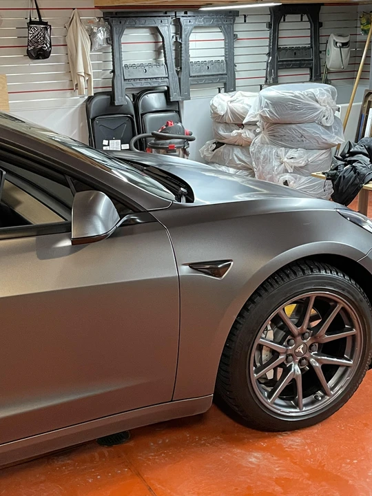 2018 Tesla Model 3 Performance - Image 25 of 31