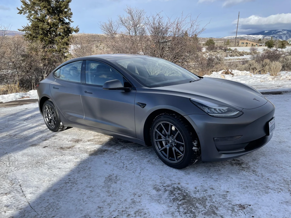 2018 Tesla Model 3 Performance - Image 12 of 31