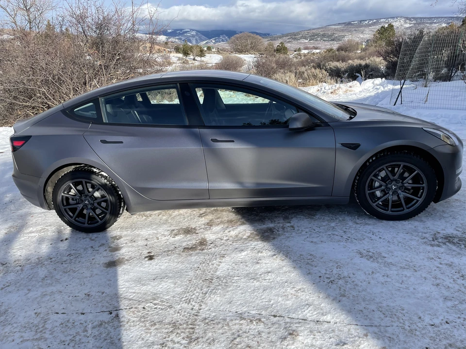 2018 Tesla Model 3 Performance - Image 10 of 31