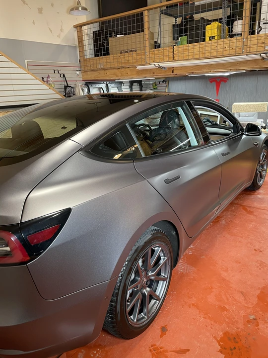 2018 Tesla Model 3 Performance - Image 22 of 31