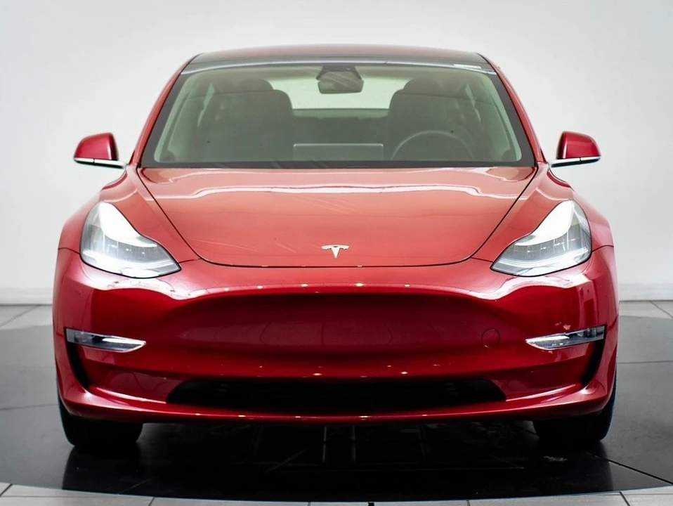 2018 Tesla Model 3 - Image 2 of 21