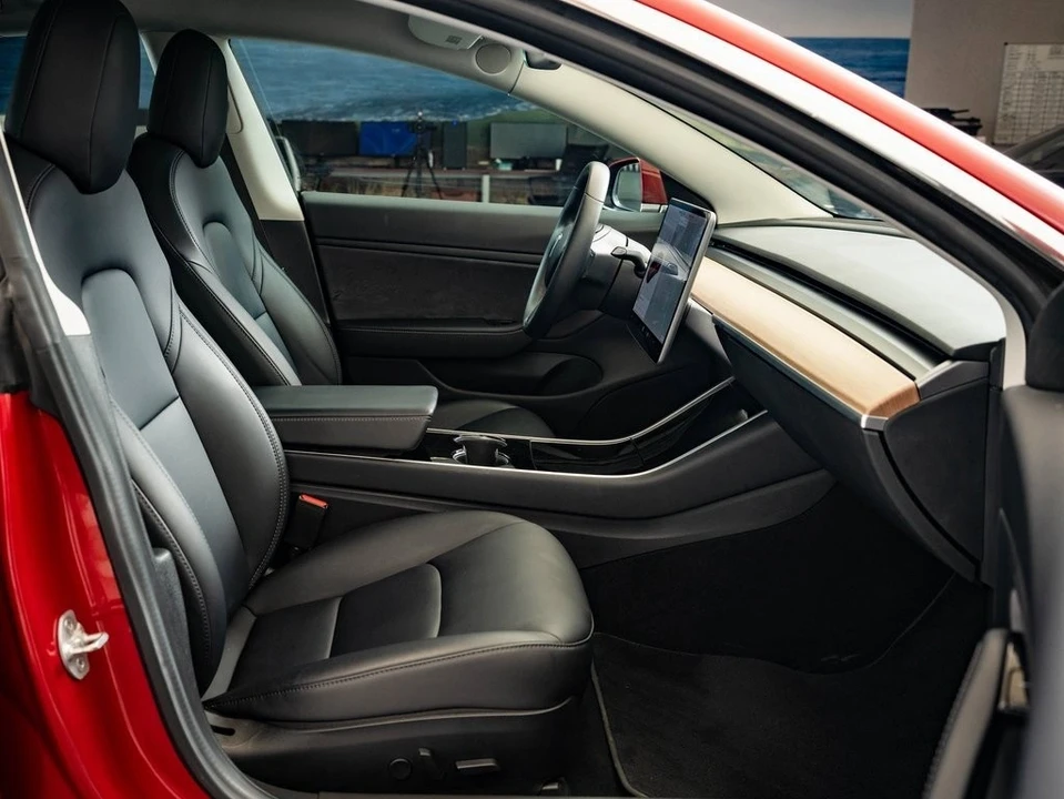 2018 Tesla Model 3 - Image 20 of 21
