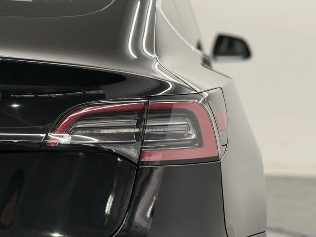 2018 Tesla Model 3 - Image 7 of 12