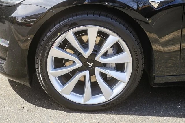 2018 Tesla Model 3 - Image 9 of 21
