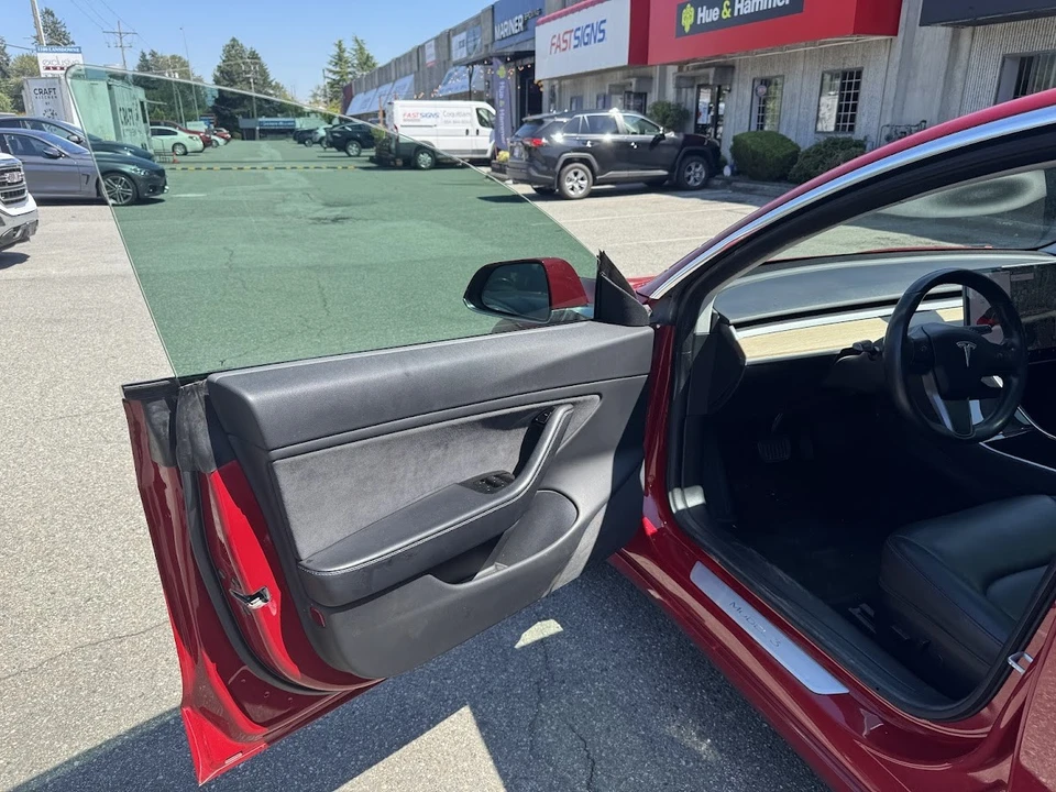 2018 Tesla Model 3 - Image 5 of 11