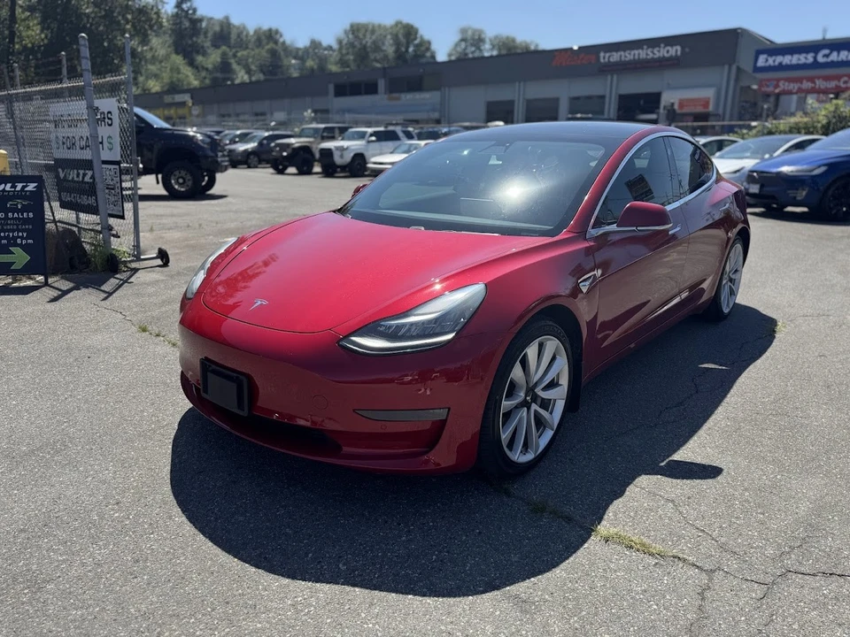 2018 Tesla Model 3 - Image 2 of 11