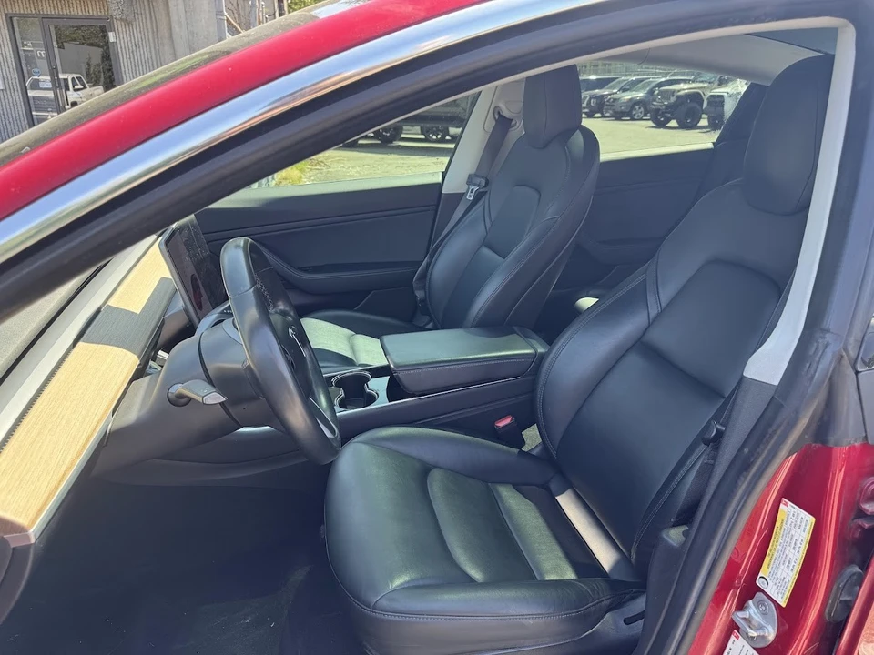 2018 Tesla Model 3 - Image 8 of 11