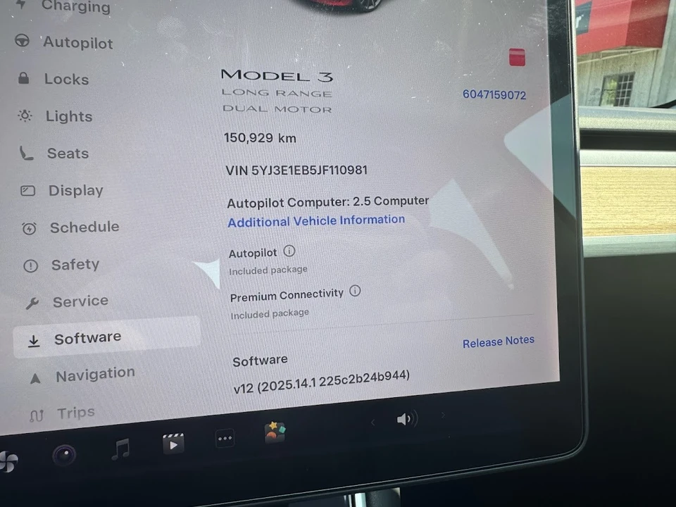 2018 Tesla Model 3 - Image 11 of 11