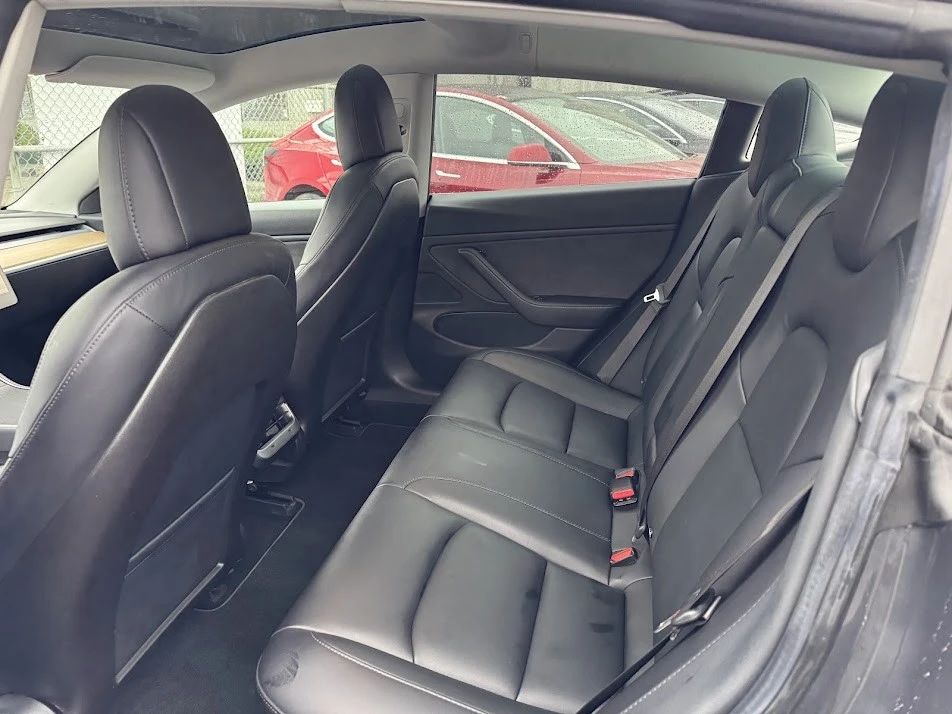 2018 Tesla Model 3 - Image 9 of 9