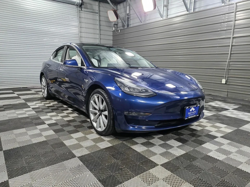 2018 Tesla Model 3 - Image 4 of 12