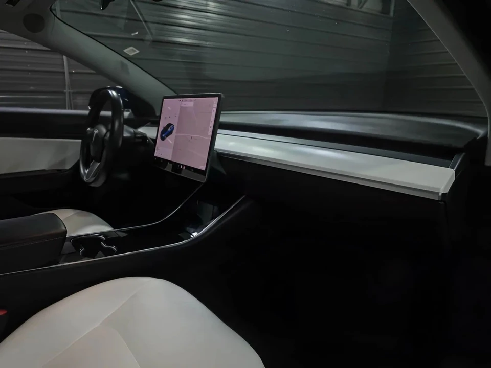 2018 Tesla Model 3 - Image 12 of 12