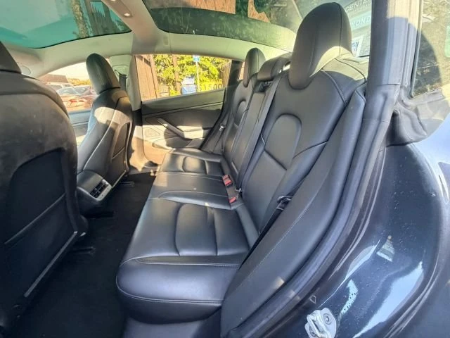 2018 Tesla Model 3 - Image 11 of 11