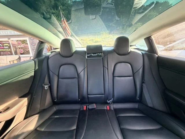 2018 Tesla Model 3 - Image 10 of 11