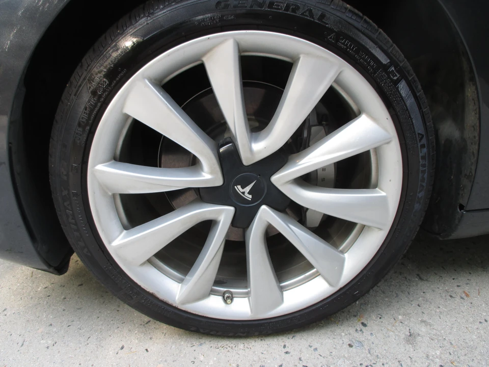 2018 Tesla Model 3 - Image 24 of 25