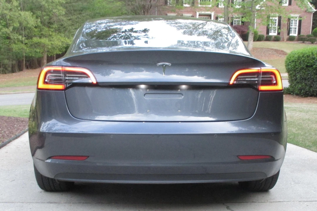 2018 Tesla Model 3 - Image 5 of 25