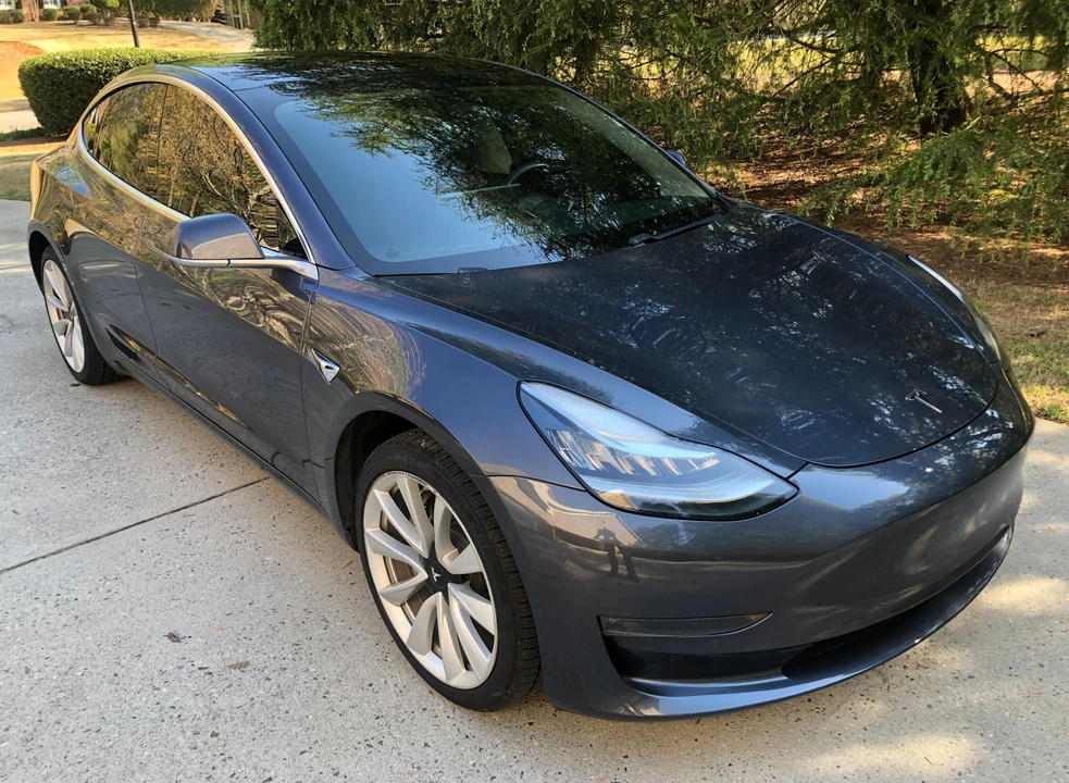 2018 Tesla Model 3 - Image 9 of 25