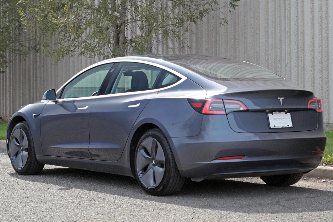 2018 Tesla Model 3 - Image 4 of 7