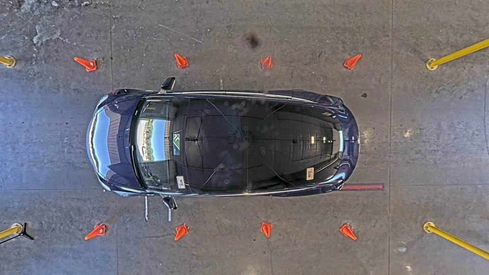 2018 Tesla Model 3 - Image 3 of 6