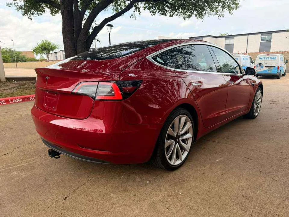 2018 Tesla Model 3 - Image 12 of 19