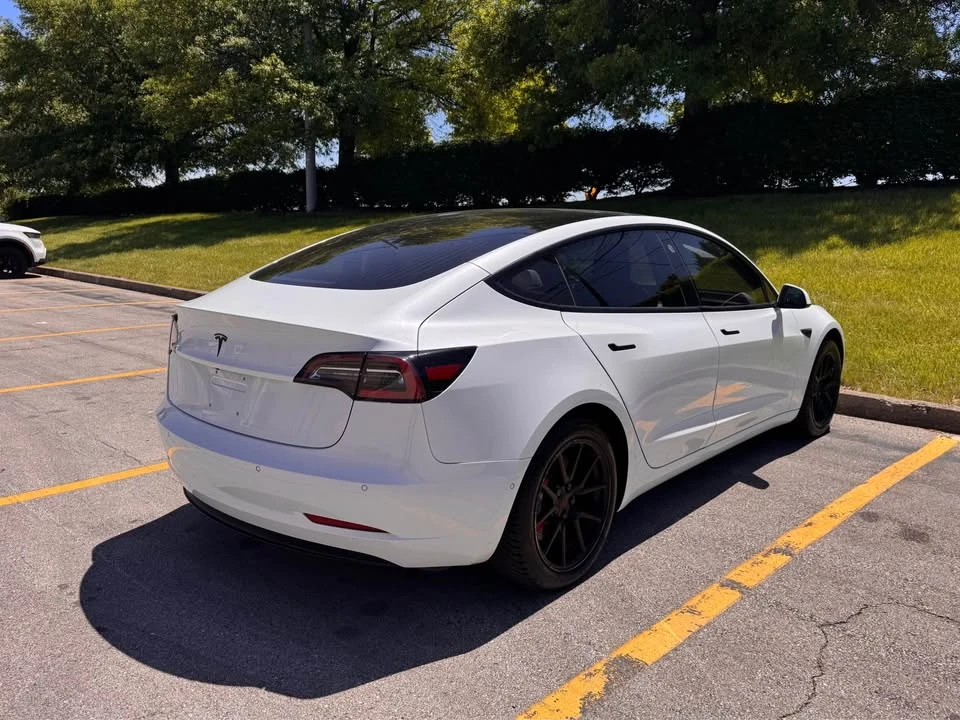 2018 Tesla Model 3 - Image 3 of 10