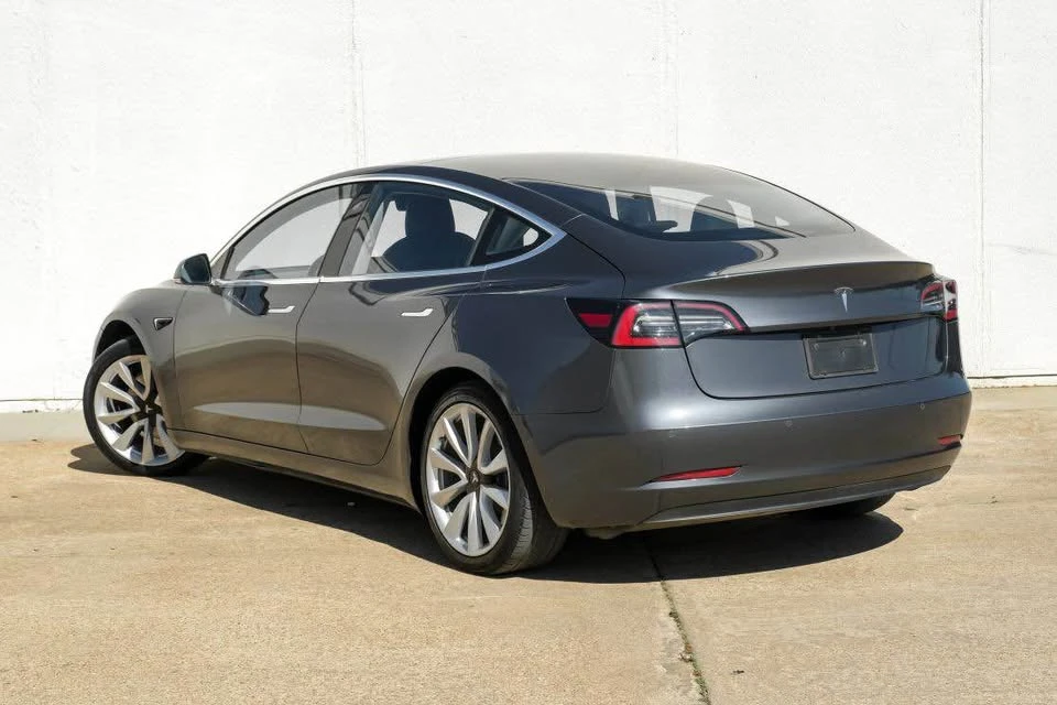 2018 Tesla Model 3 - Image 5 of 19