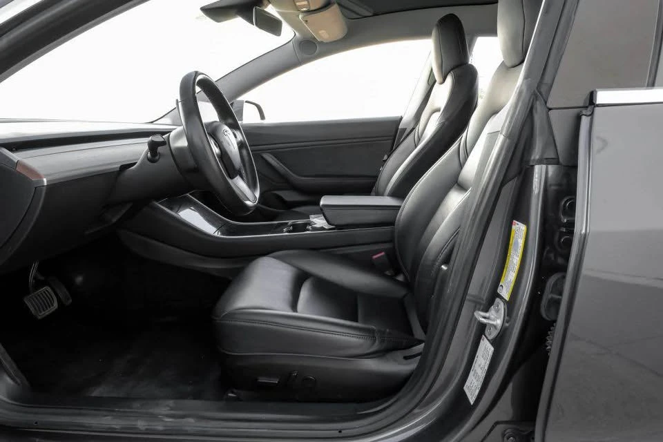 2018 Tesla Model 3 - Image 9 of 19
