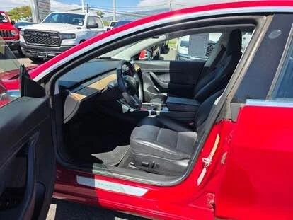 2018 Tesla Model 3 - Image 9 of 12