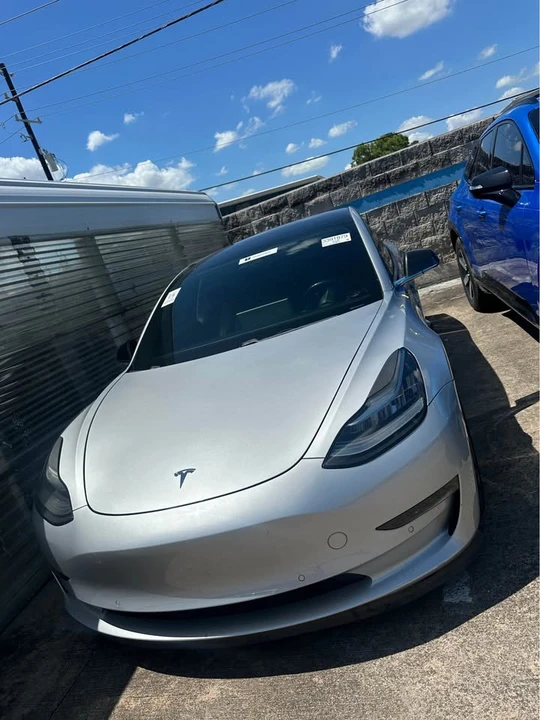 2018 Tesla Model 3 - Image 3 of 4