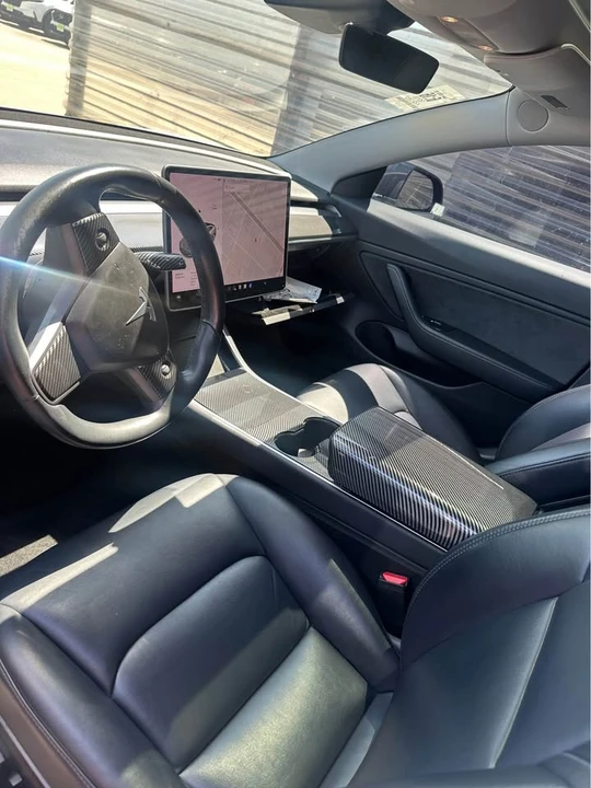 2018 Tesla Model 3 - Image 2 of 4