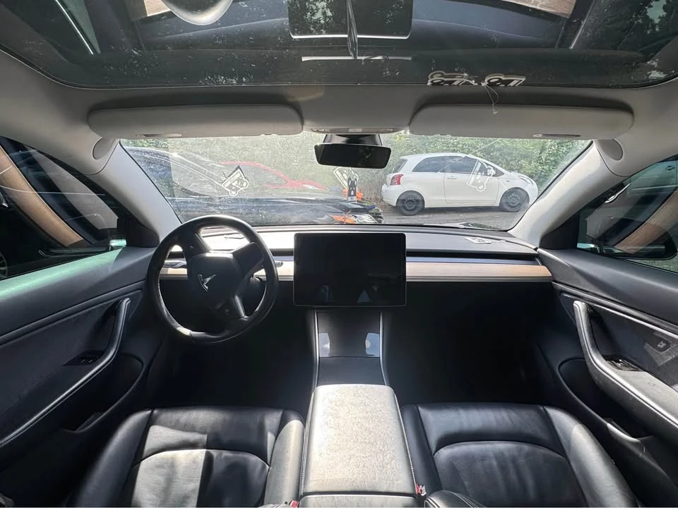 2018 Tesla Model 3 - Image 12 of 15