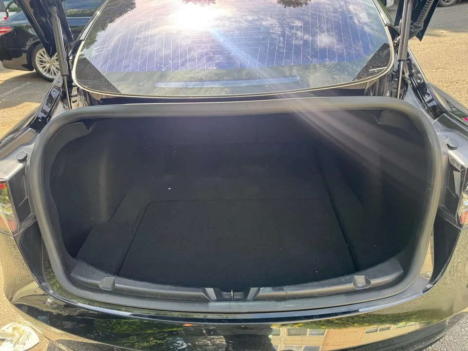 2018 Tesla Model 3 - Image 8 of 15