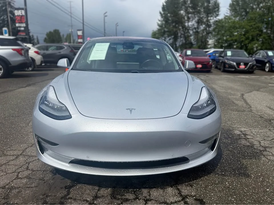 2018 Tesla Model 3 - Image 3 of 10