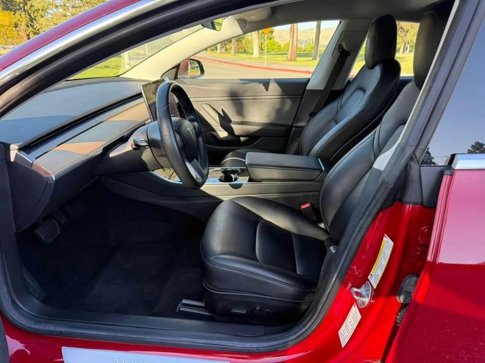 2018 Tesla Model 3 - Image 19 of 20
